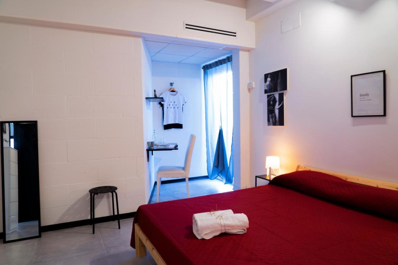 87029House Guest House สกาเลอา ภายนอก รูปภาพ