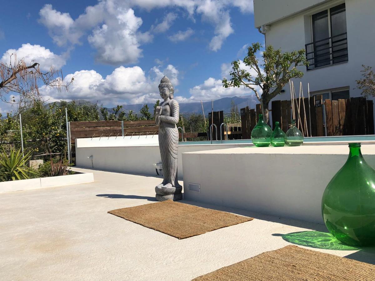 87029House Guest House สกาเลอา ภายนอก รูปภาพ