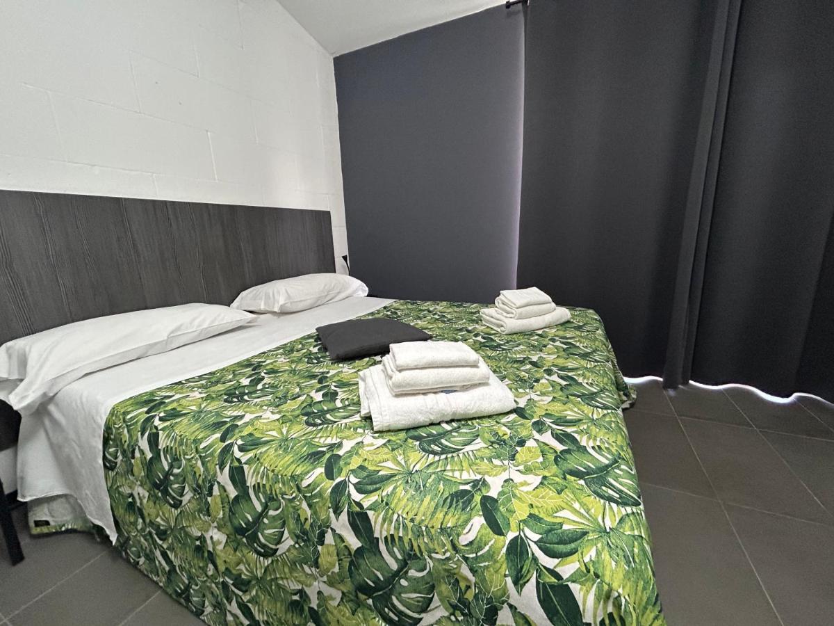 87029House Guest House สกาเลอา ภายนอก รูปภาพ