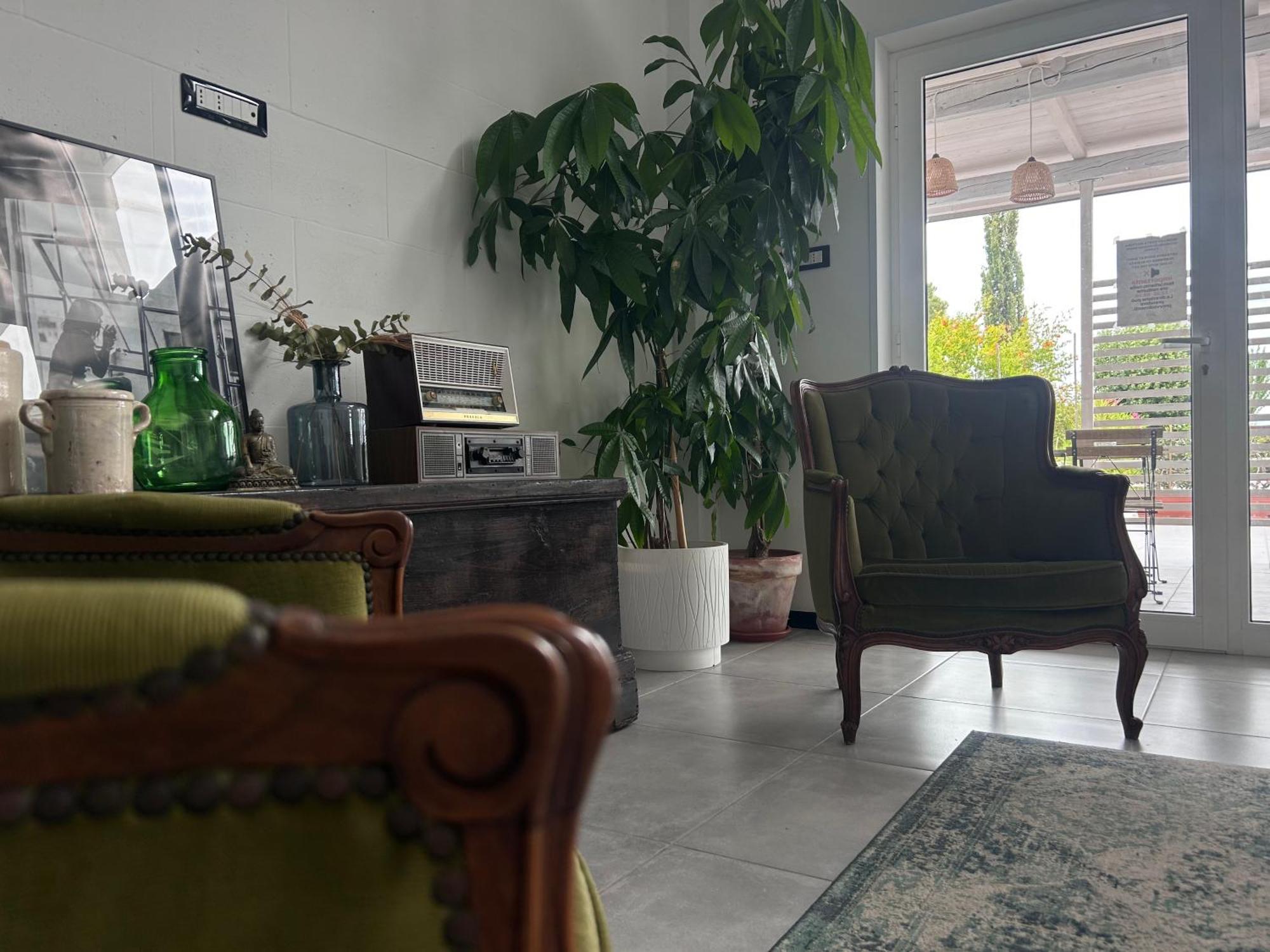 87029House Guest House สกาเลอา ภายนอก รูปภาพ