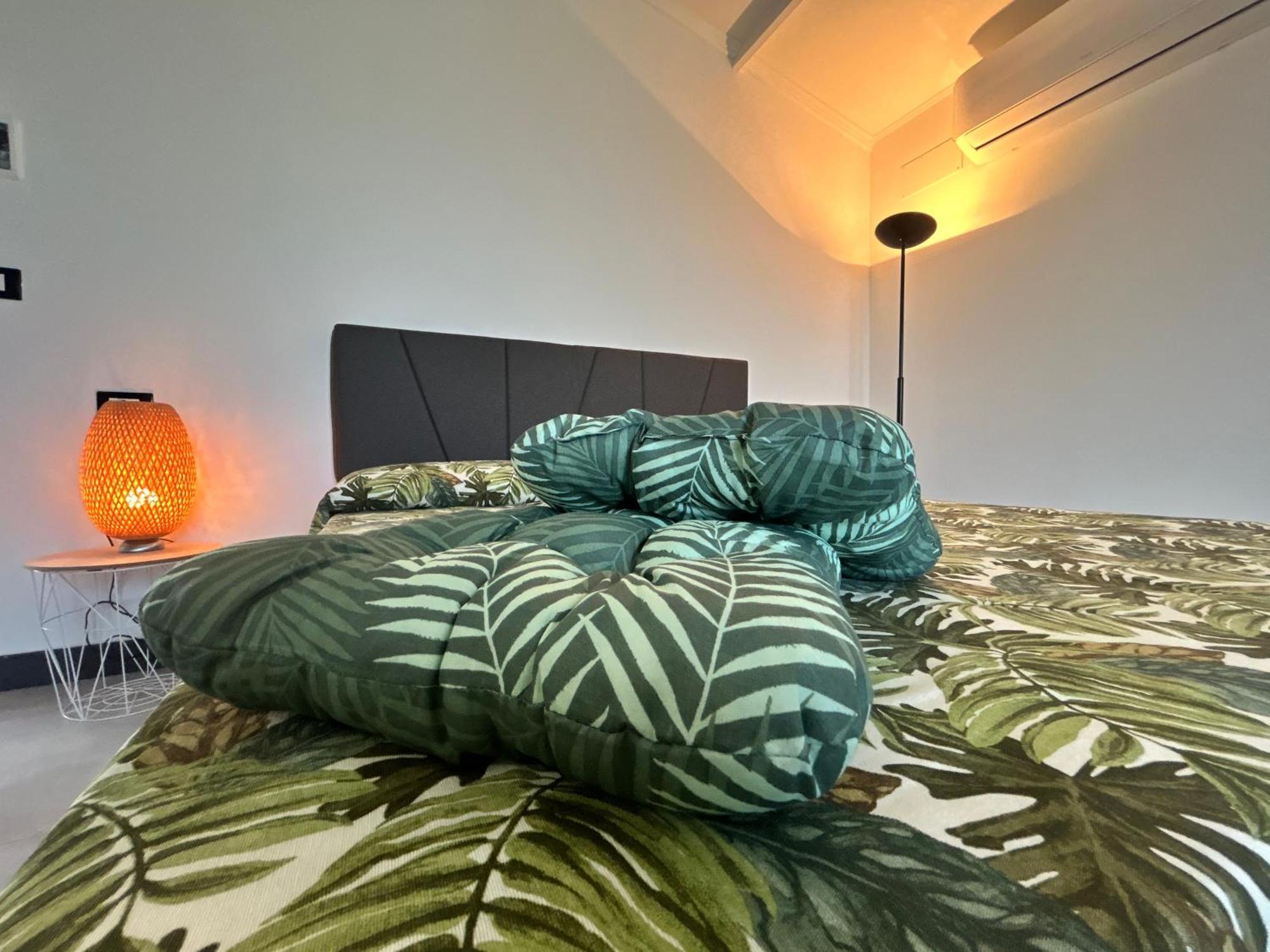87029House Guest House สกาเลอา ภายนอก รูปภาพ